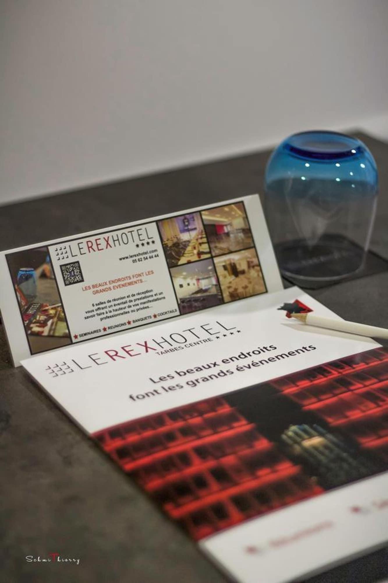 Le Rex Hotel تارْب المظهر الخارجي الصورة