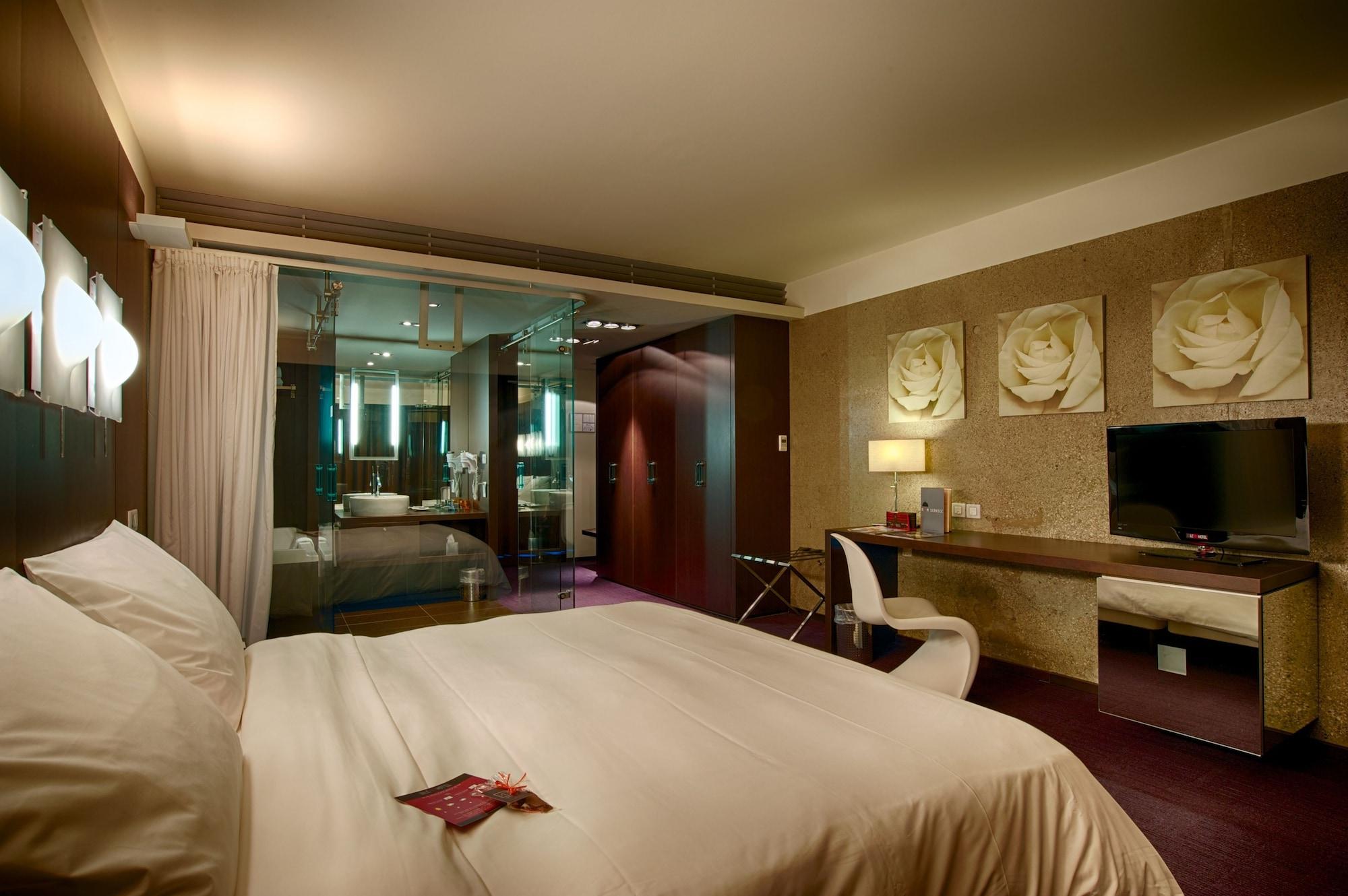 Le Rex Hotel تارْب المظهر الخارجي الصورة