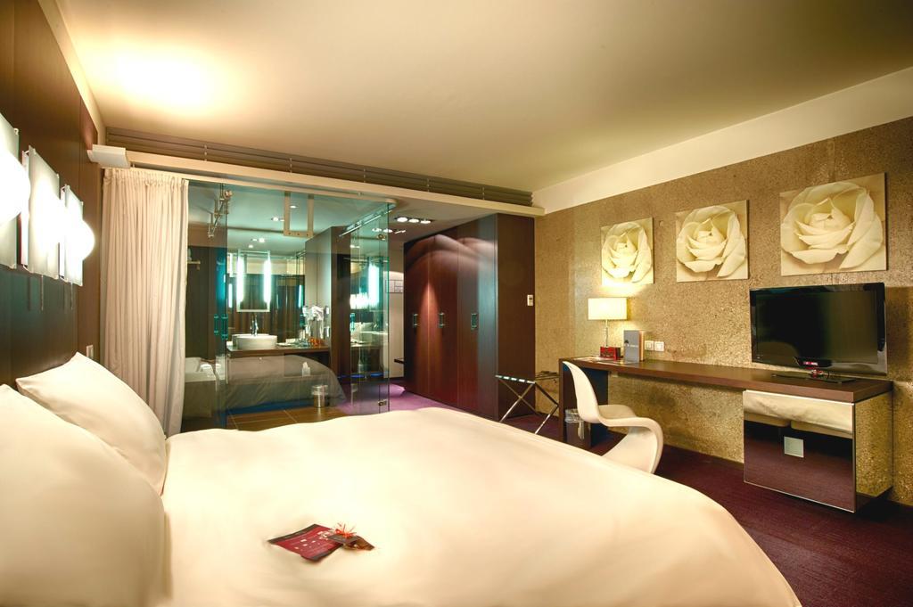 Le Rex Hotel تارْب المظهر الخارجي الصورة