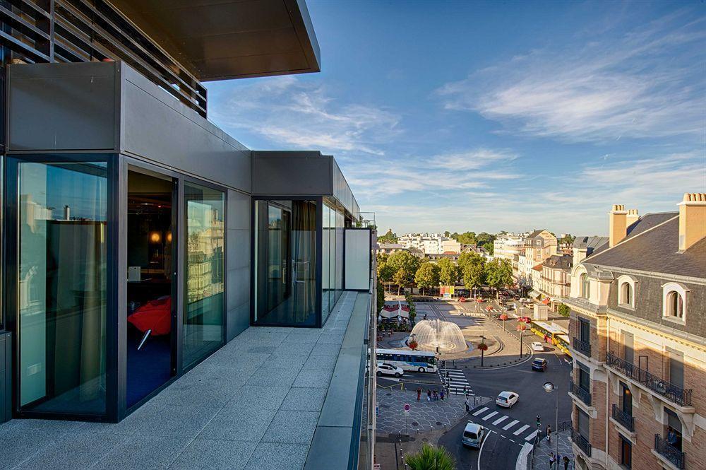 Le Rex Hotel تارْب المظهر الخارجي الصورة