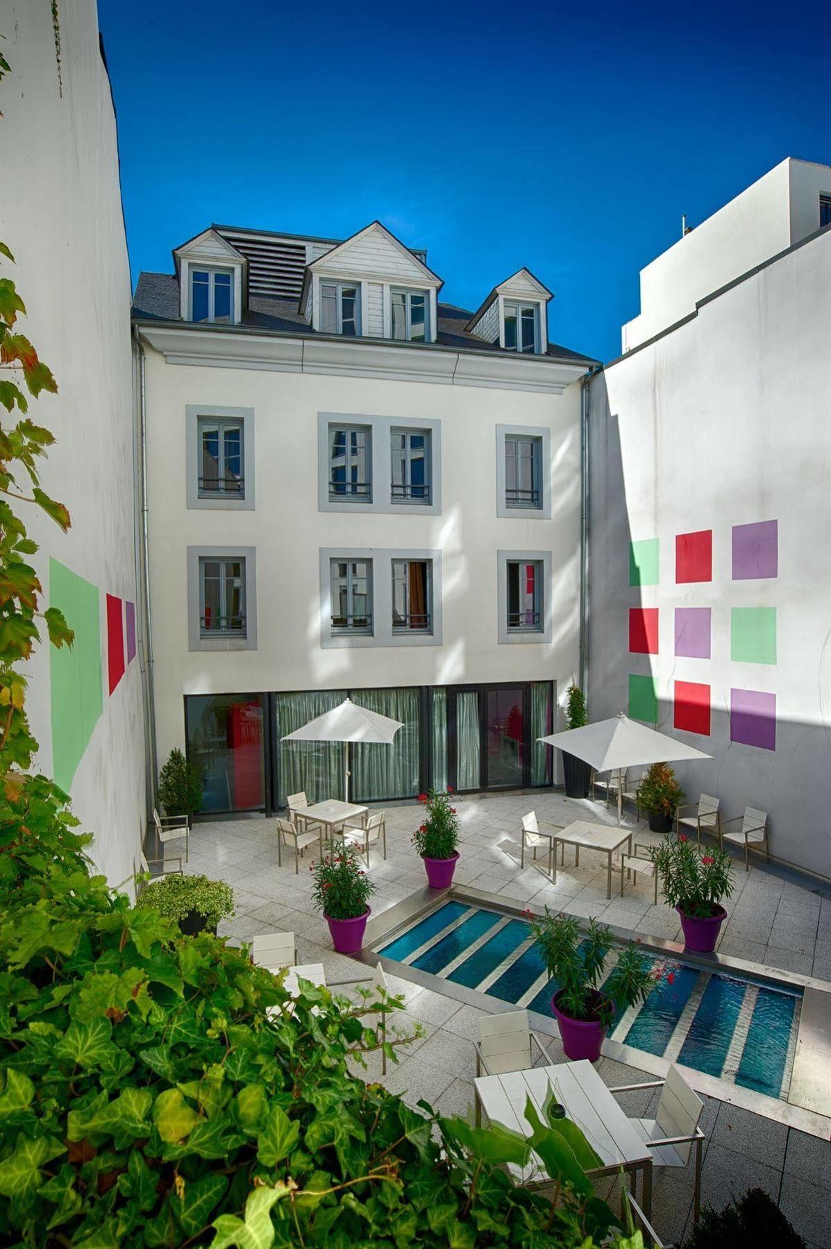 Le Rex Hotel تارْب المظهر الخارجي الصورة