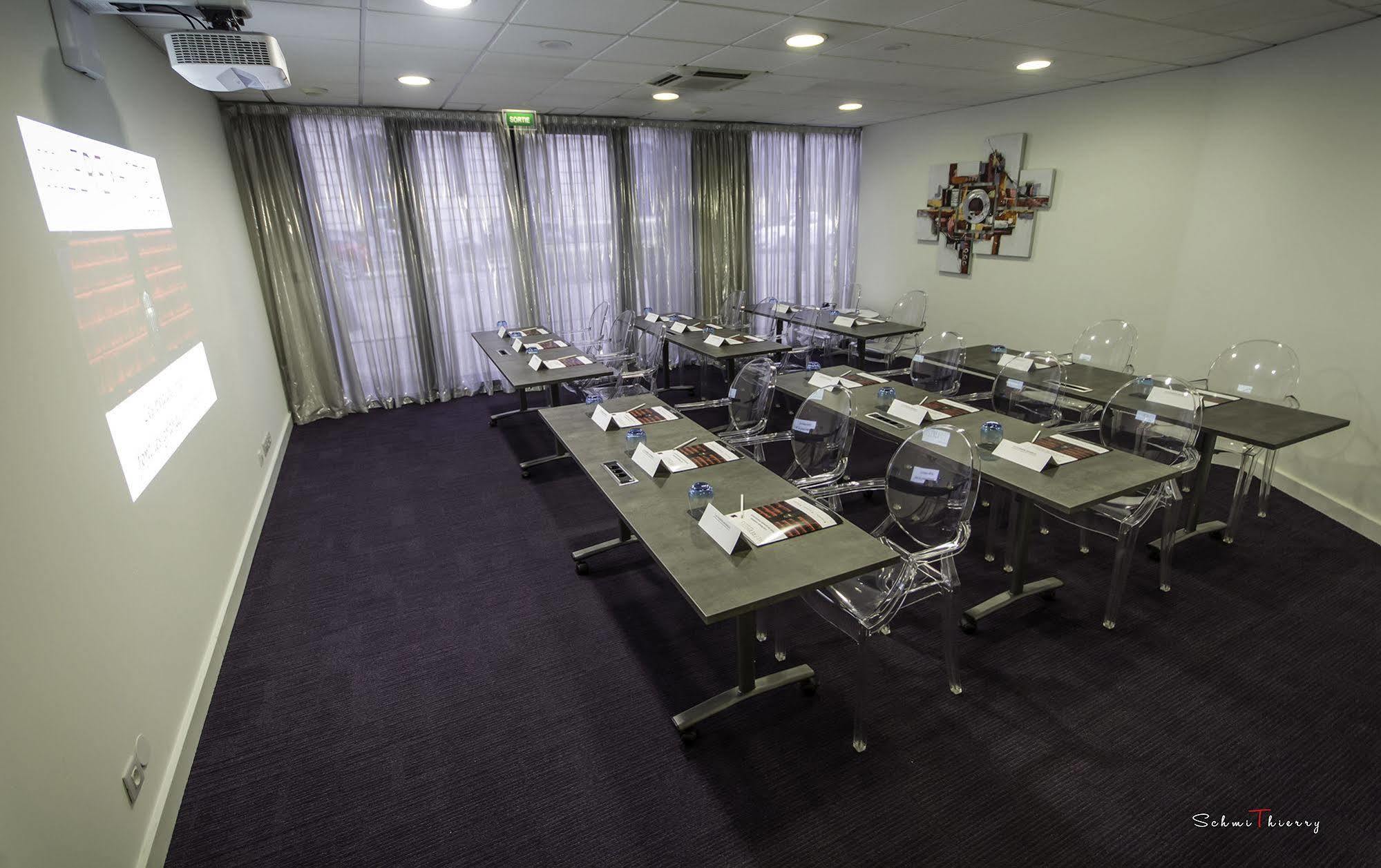 Le Rex Hotel تارْب المظهر الخارجي الصورة